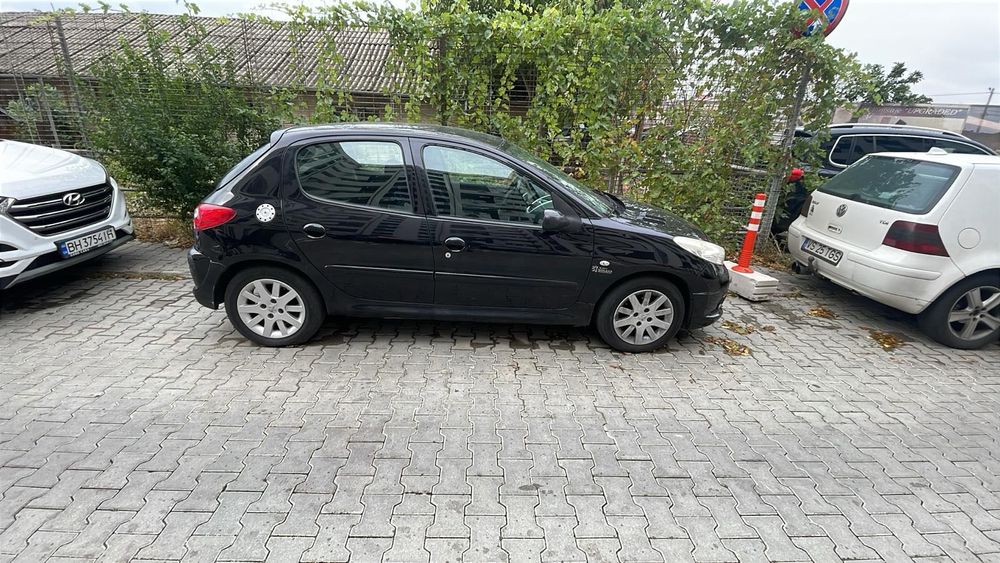 6000 lei  peugeo 206+