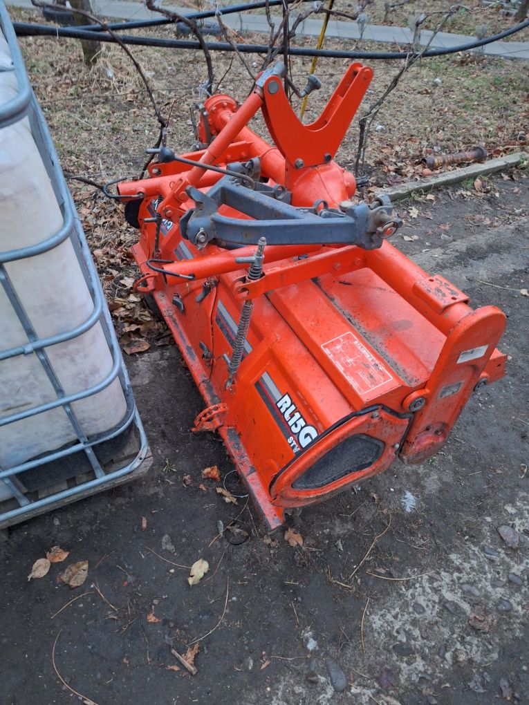 Vând Tractor Kubota GL27