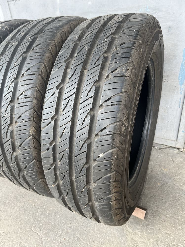 4 бр. гуми за бус 205/65/16C Uniroyal 7-8 mm DOT 0914