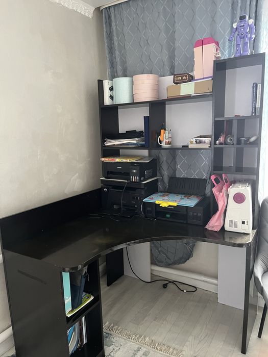 Жұмыс столы,рабочий стол