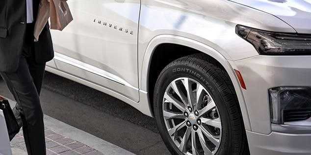 Срочно! Traverse Premier Белый! 2023г! Без пробега!