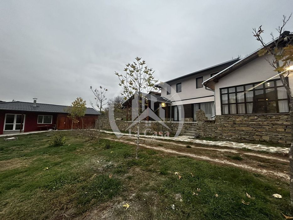 Продава се Къща в с. Дълбок дол, Област Ловеч - 1009 кв.м за 209 €/кв.м - Снимка #2