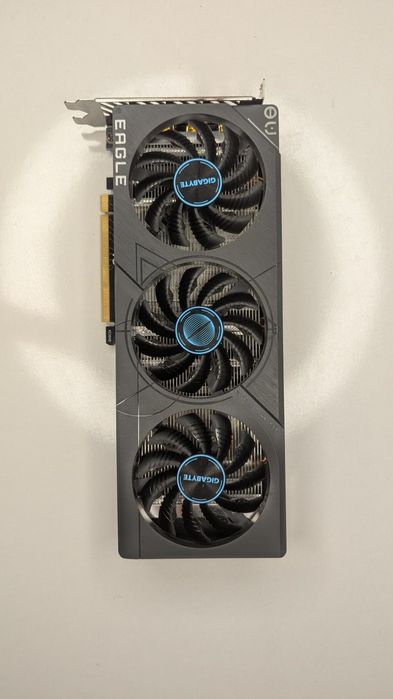 продам видеокарту gigabit eagle rtx 4060