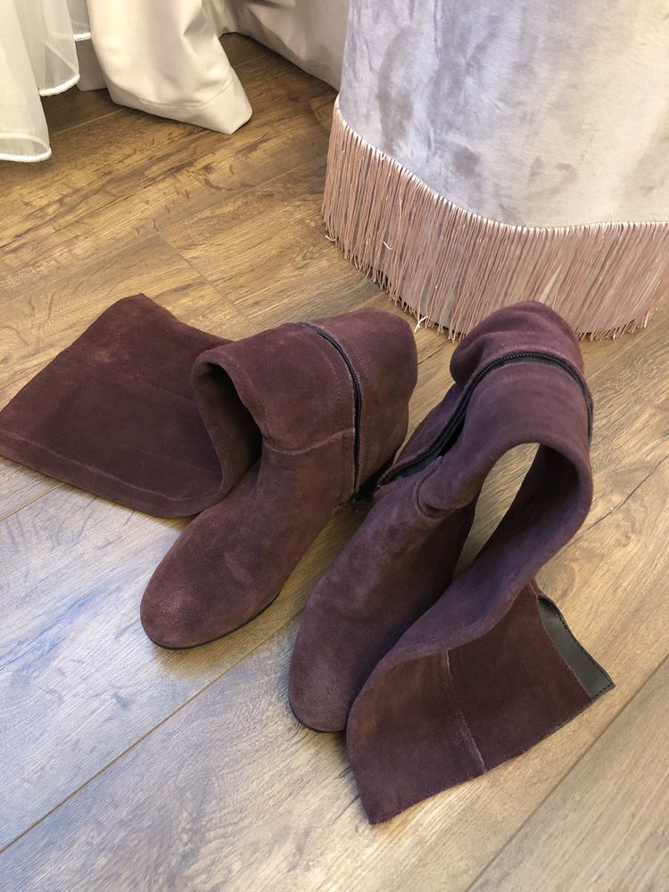 Cizme lungi piele intoarsa