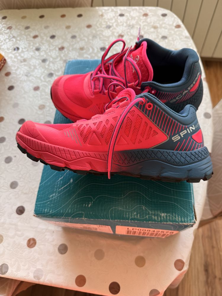 Продавам маратонки Scarpa SPIN ULTRA WMN Rose fluo blue steel