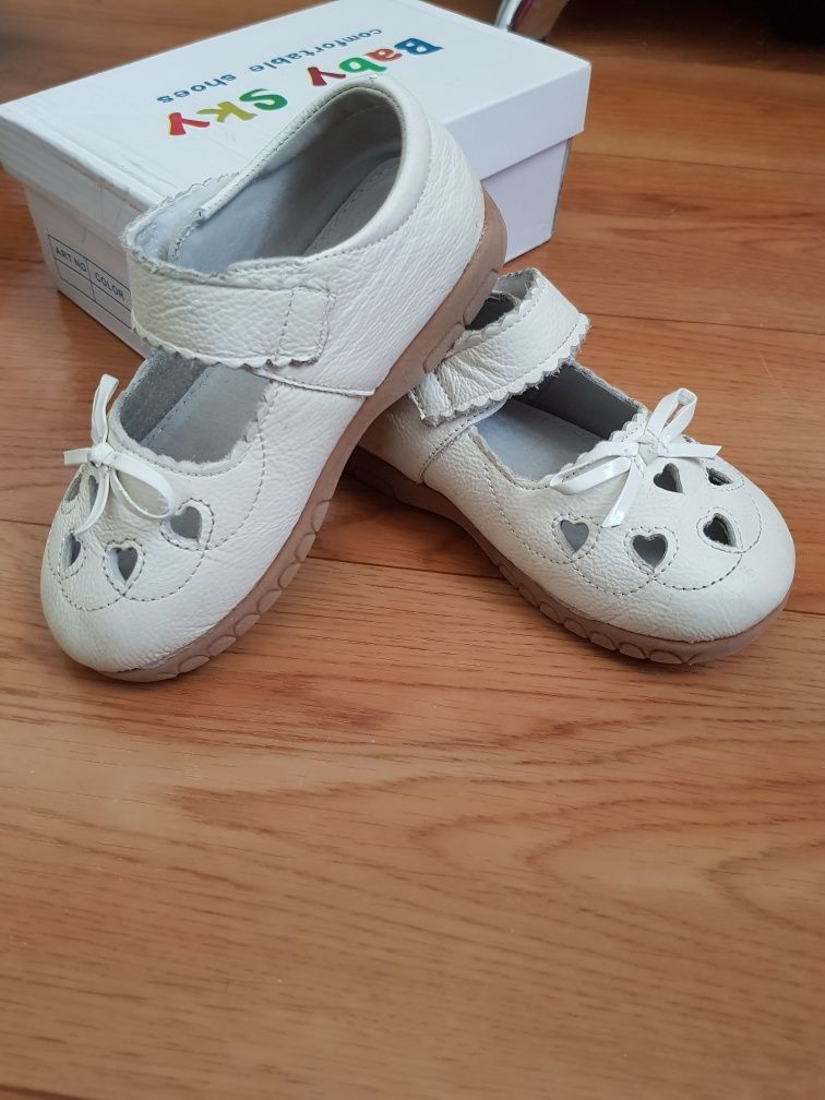 Детские туфельки для девочки