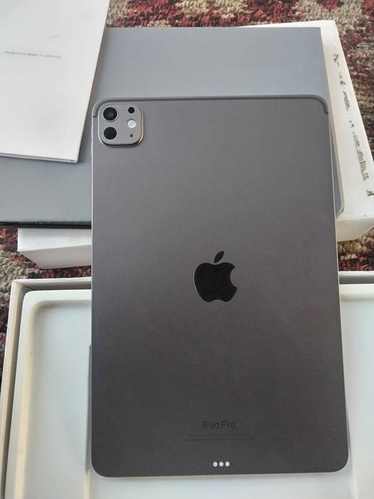 Original emas. IPadPro 11 inch 4 sotiladi.