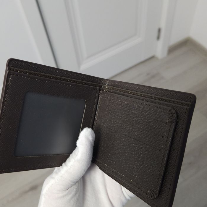 Portofel Louis Vuitton {SUPER PREȚ}