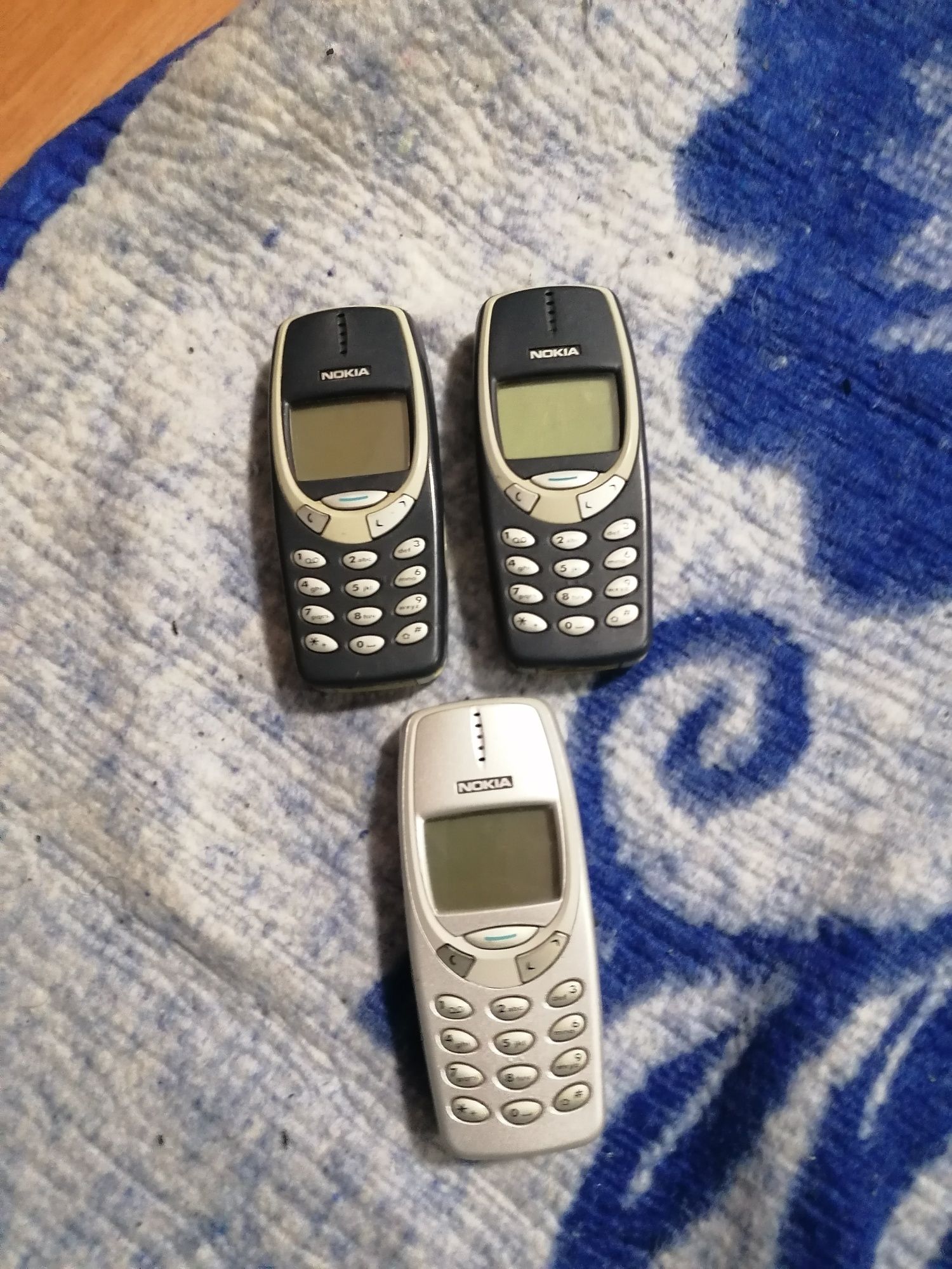 Vând Nokia 3310 libere de rețea la trimit și prin curier sau posta