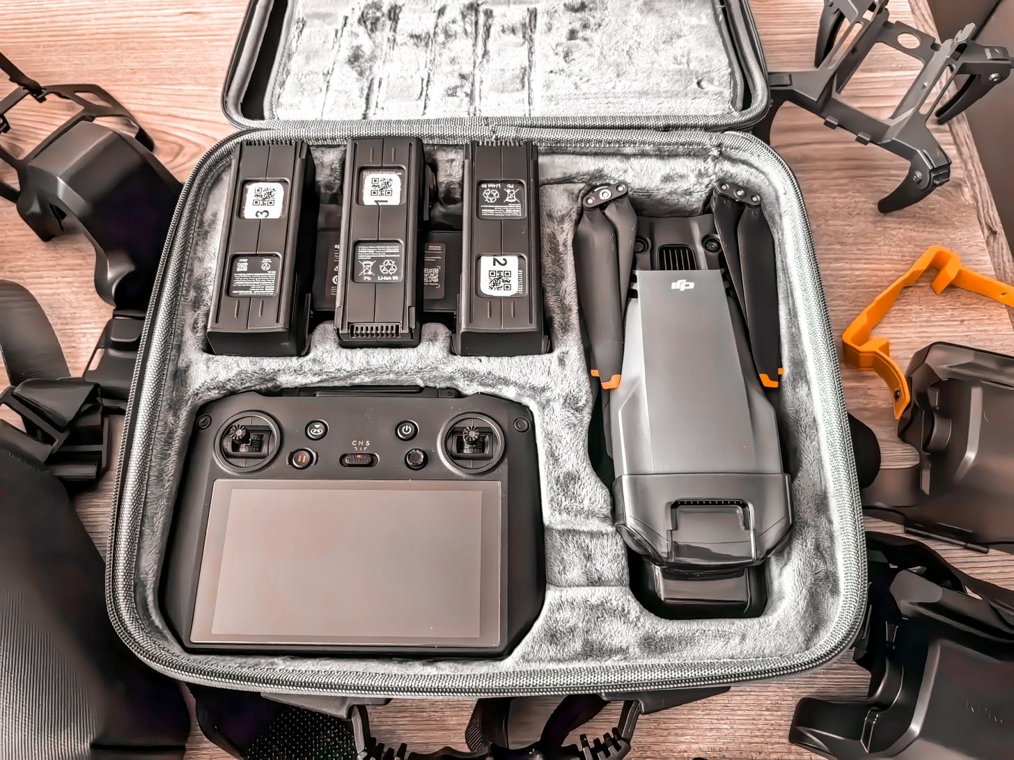 Dji Mavic 3 Pro RC Pro Combo