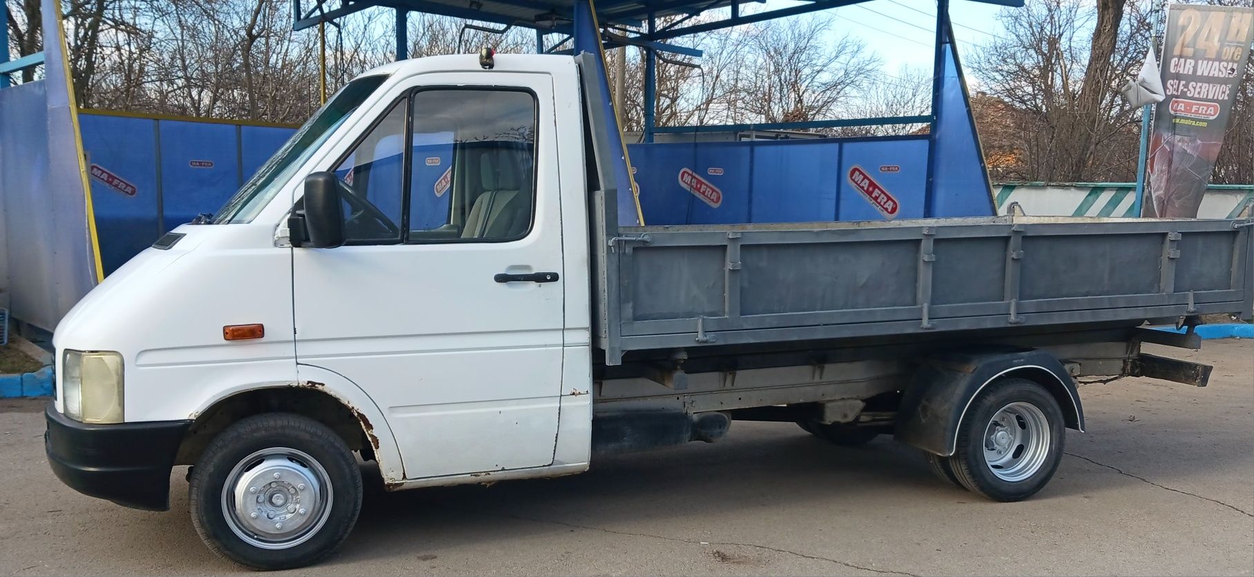 Тристранен Самосвал VW LT