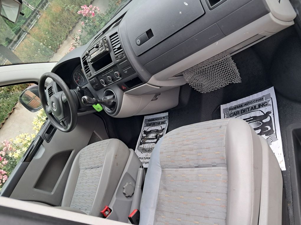 Vw transporter t5 pasul lung 2013 clima 2 litri euro5