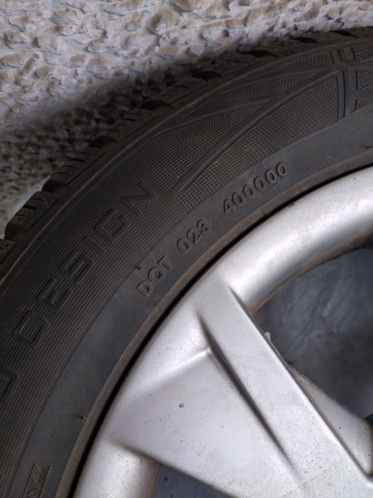 Гуми Vredestein 225/50/17 + джанти Audi A4 A5