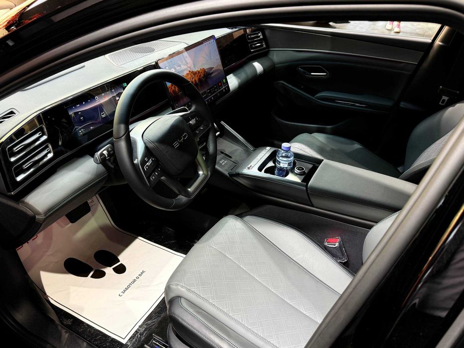 BYD Seal 6 DM-i 120 km Flagship