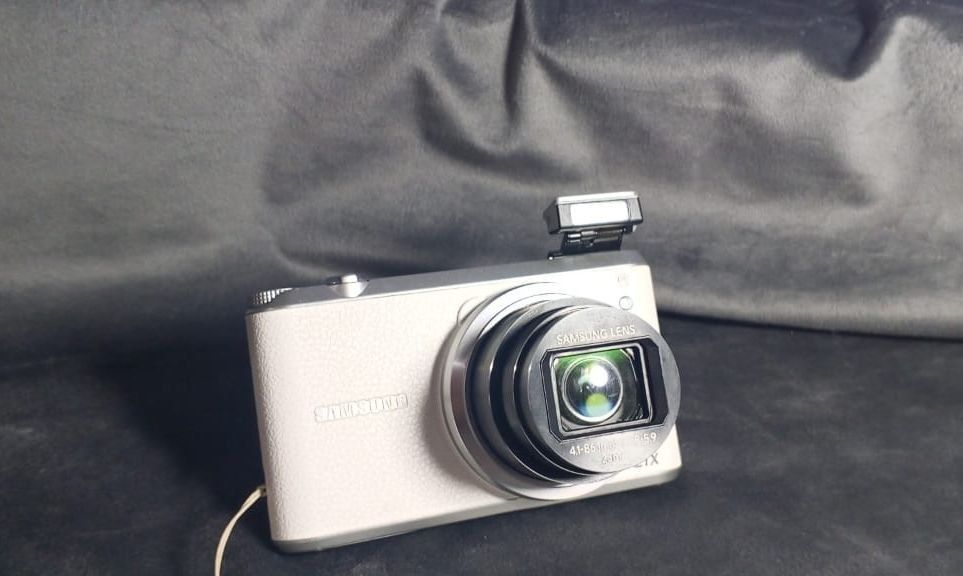 Фотоаппарат WB350F