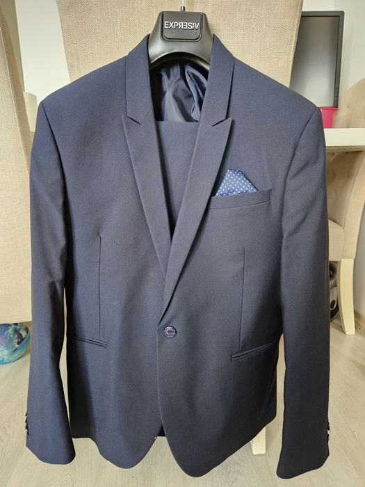 Vand costum , Expresiv