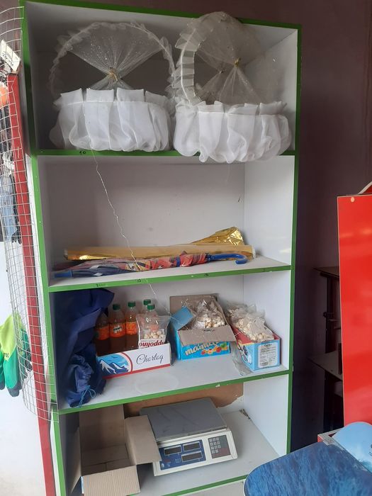 Мебел для магазина