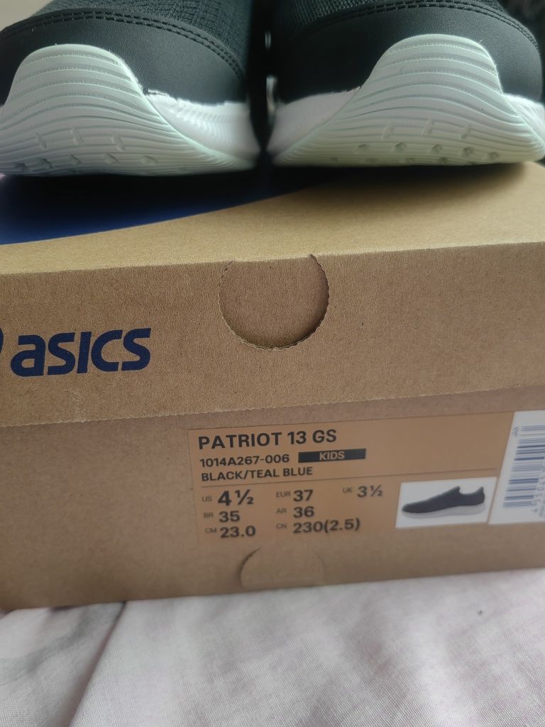 Маратонки Asics 37 номер 23см стелка