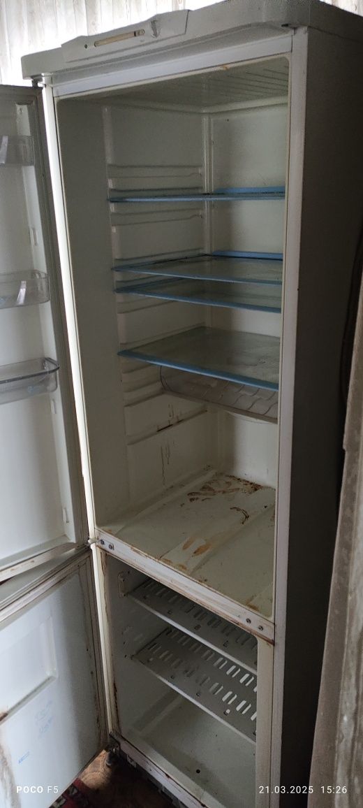 Холодильник INDESIT
