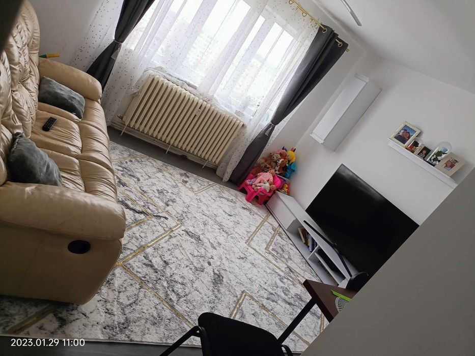 Apartament  3 camere Manastur. 135.000 euro neg. PERSOANA FIZICA