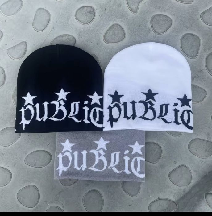 Шапка OZGE PUBLIC в стилье Y2K