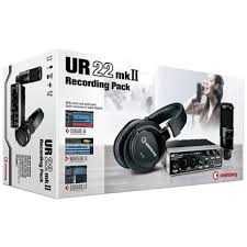 Продавам Аудио интерфейс Steinberg - UR22 MKII комплект с микрофон