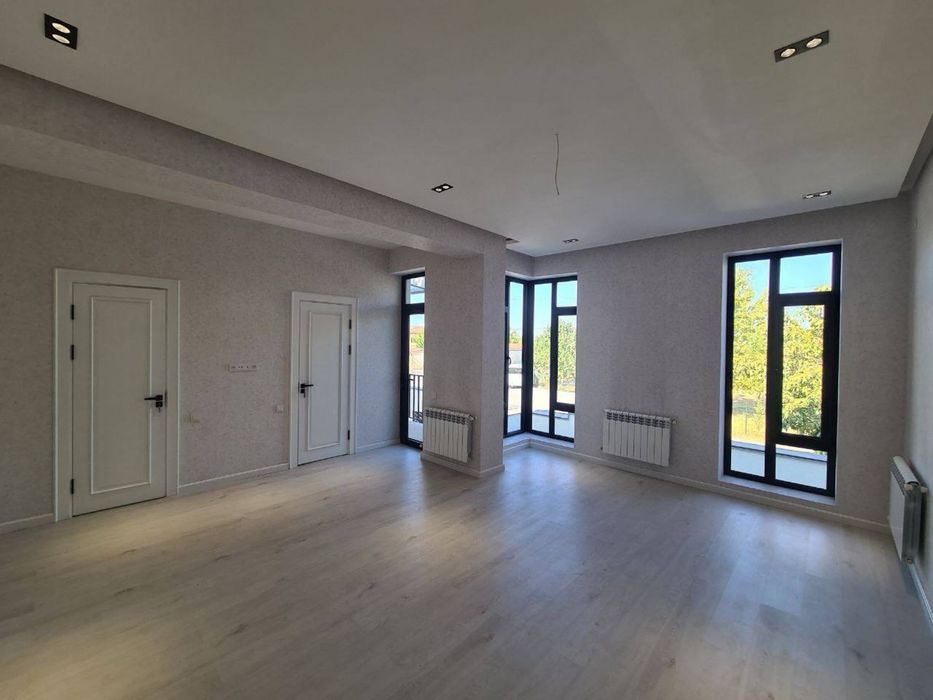 Ул. Циолковского  Дом 240 кв.м