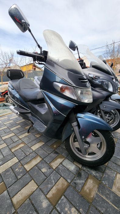 Suzuki Burgman 400