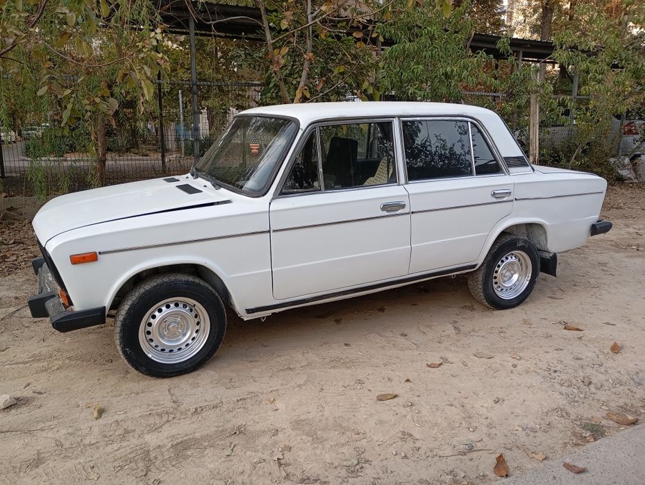 Сотилади ваз 2106