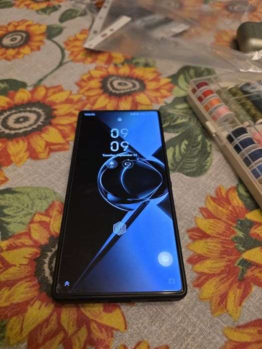 Redmagic 10 pro 12+12/256