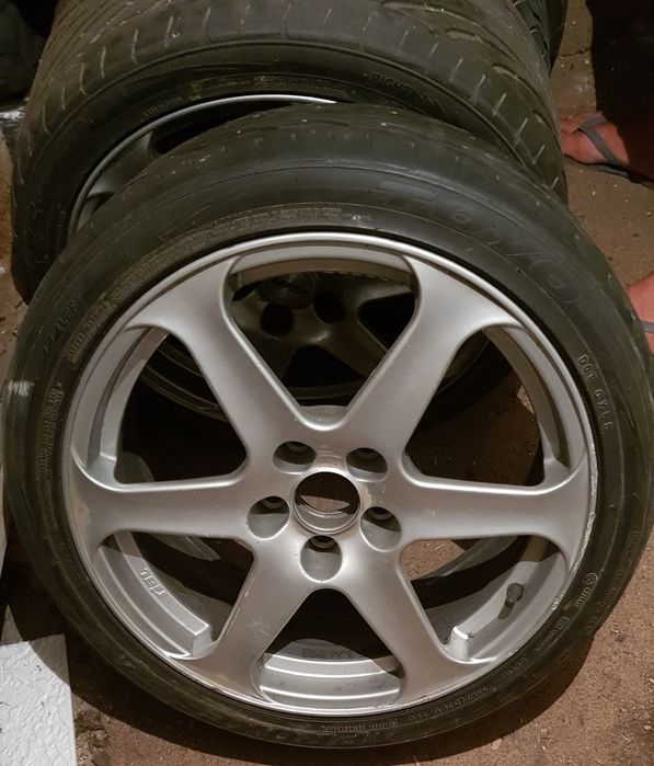 Roți 235/40 R18 in stare foarte buna