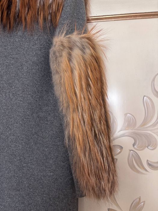 Оригинално палто Fendi