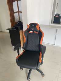 Scaun gaming serioux