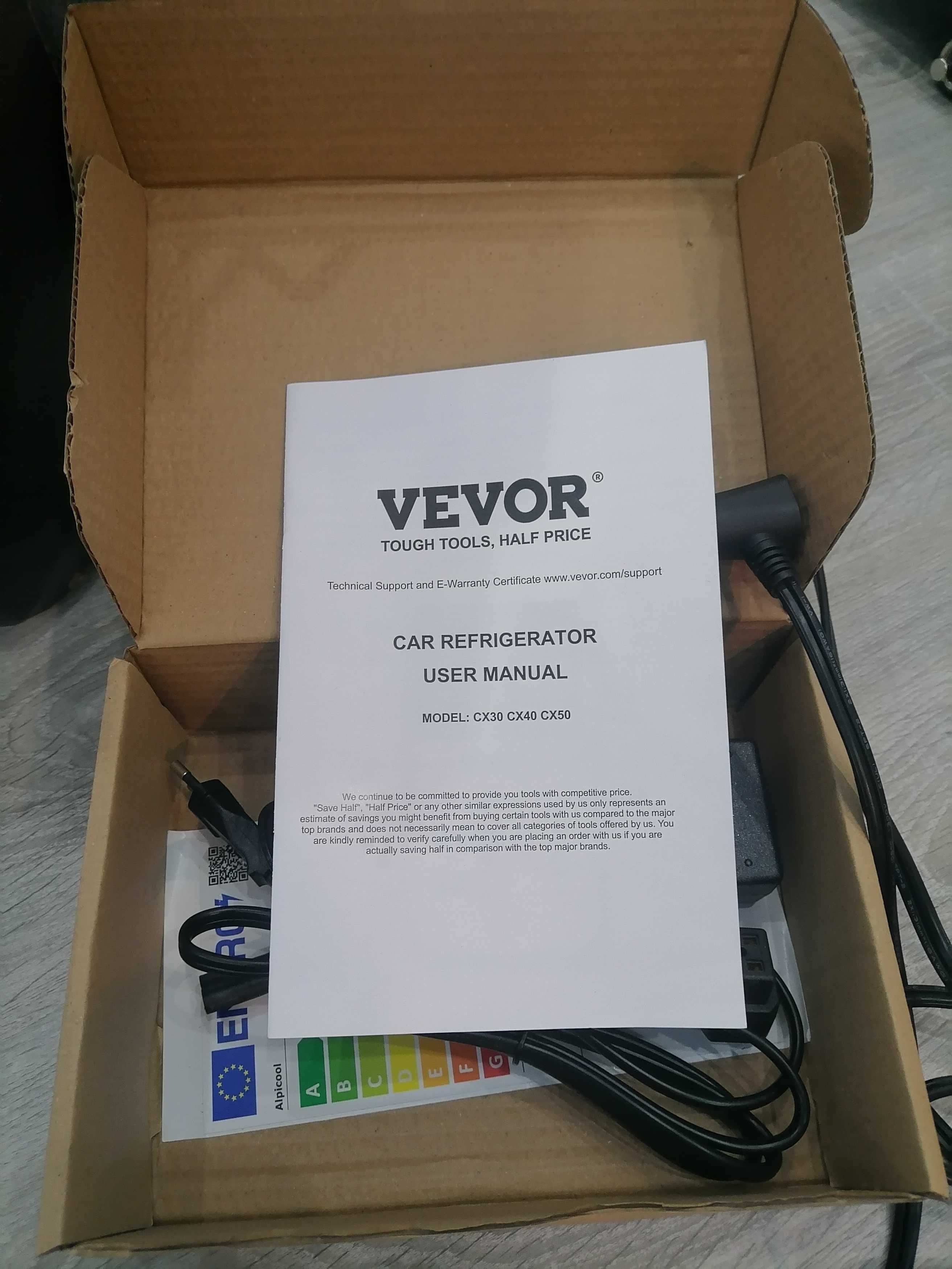 Кънпинг хладилник VEVOR