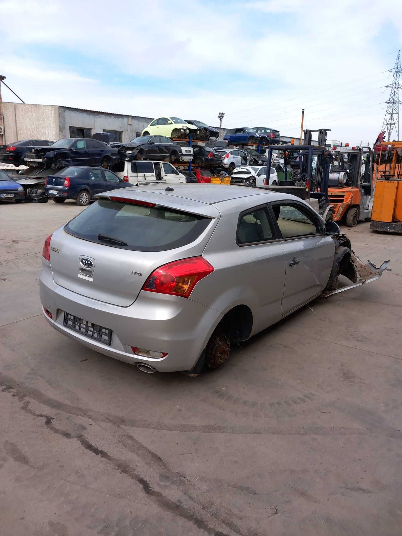 Kia ceed 1.6 CRDI/2009 Dezmembrez/Dezmembram