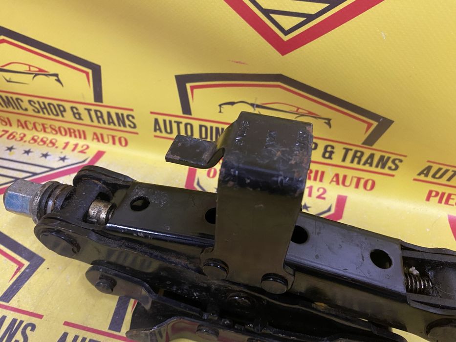 Cric auto OE  Renault Kangoo I 2003-2008