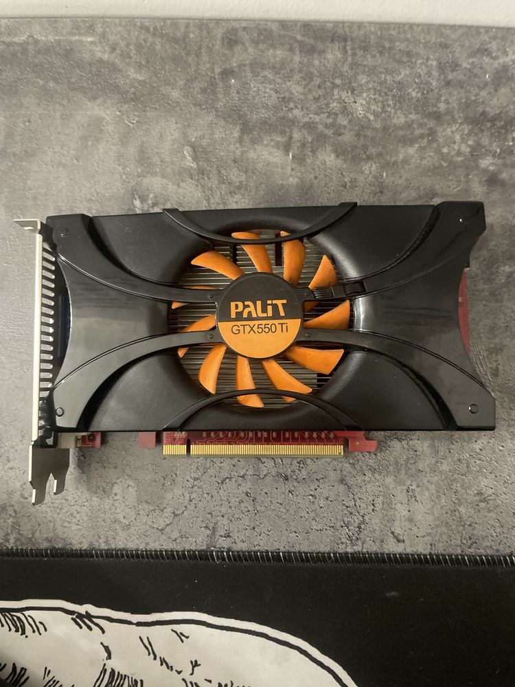 Продаю видео карту gtx 550ti