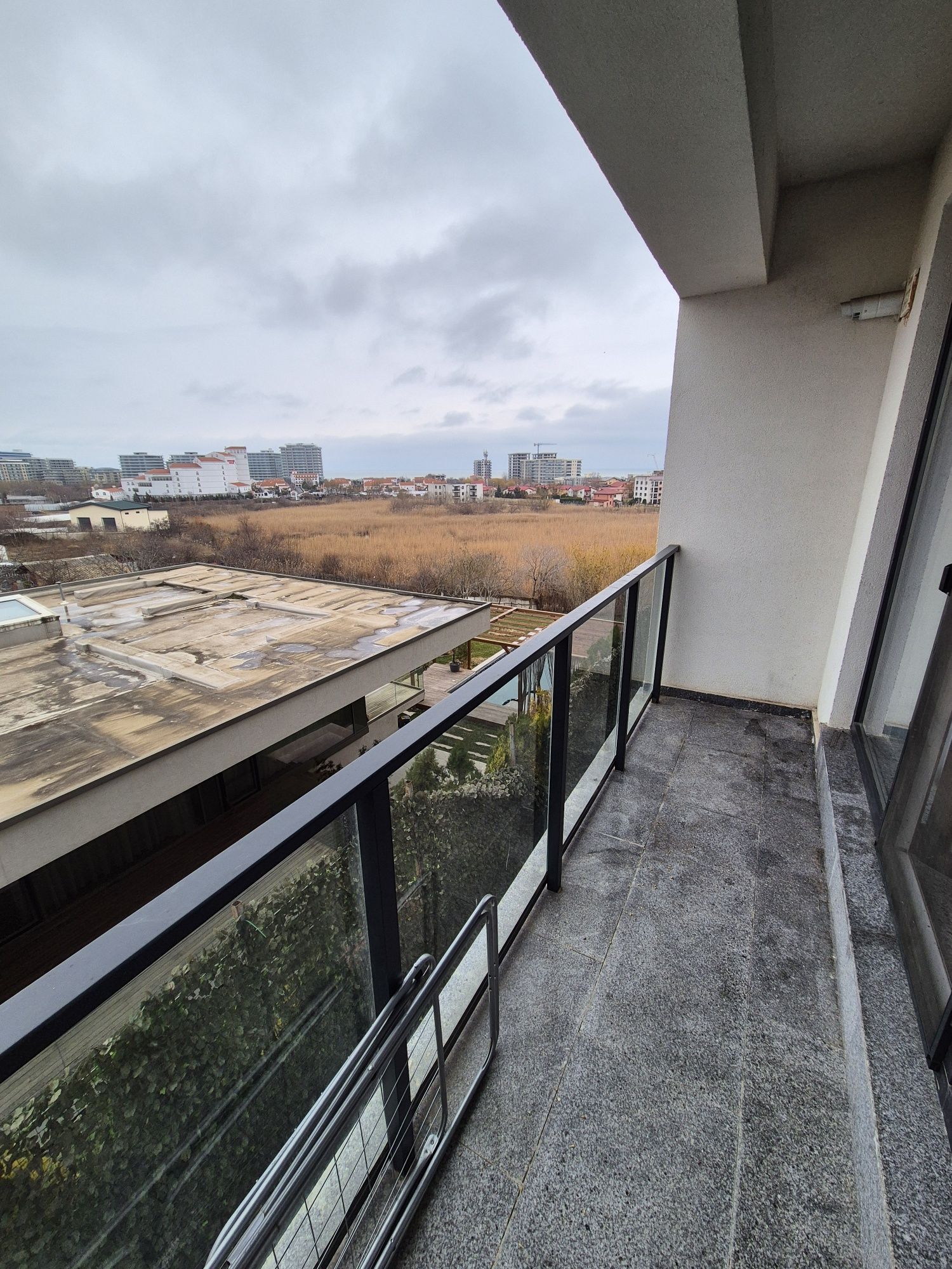 Apartament Studio, Mamaia-Sat,etaj 2/6, vedere spre mare, DE VANZARE