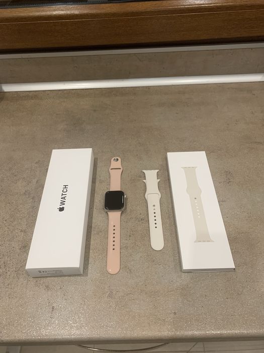 Apple Watch SE (Gen 2) 44 mm Starlight Al Star Sb