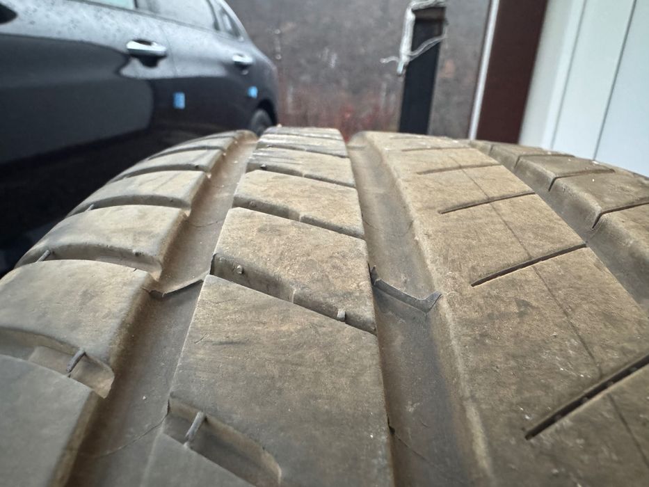 Bridgestone 245/50/19