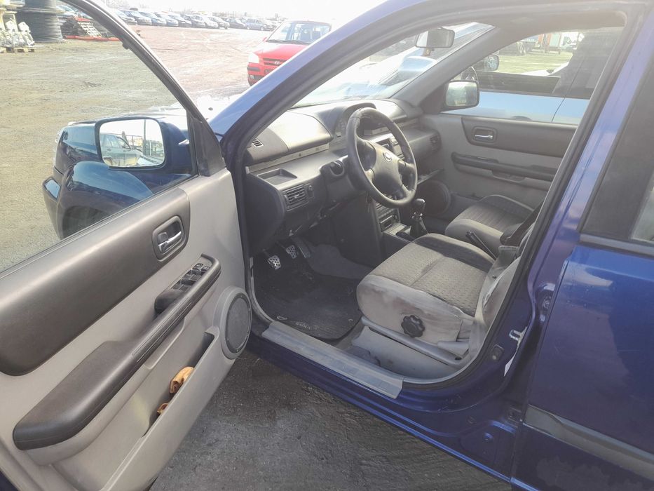 На части! Nissan X-Trail 2.2 DCI