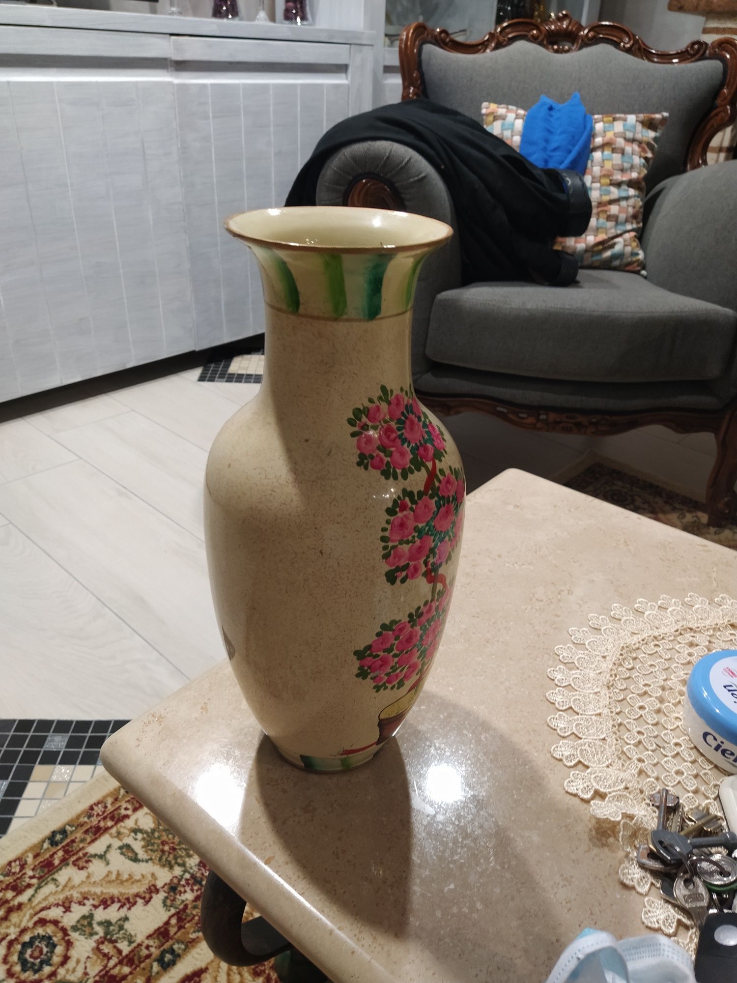 Vaze din ceramica decorate.