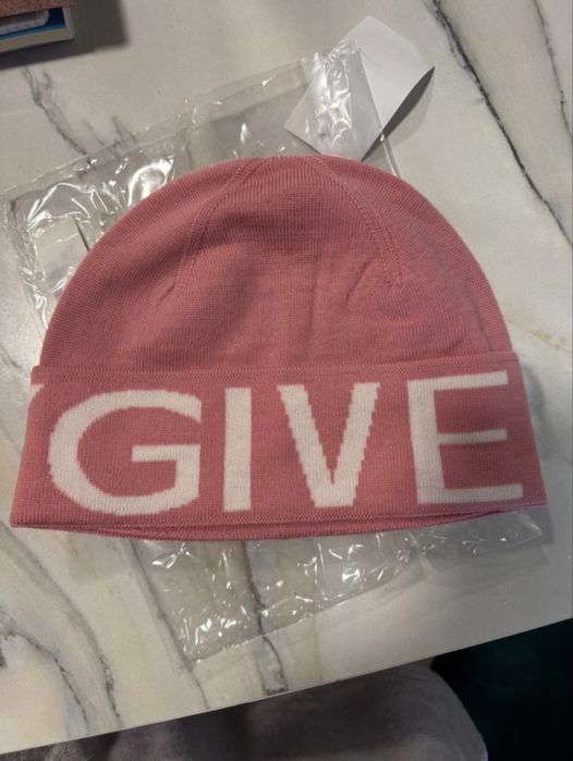 Caciula givenchy noua unisex