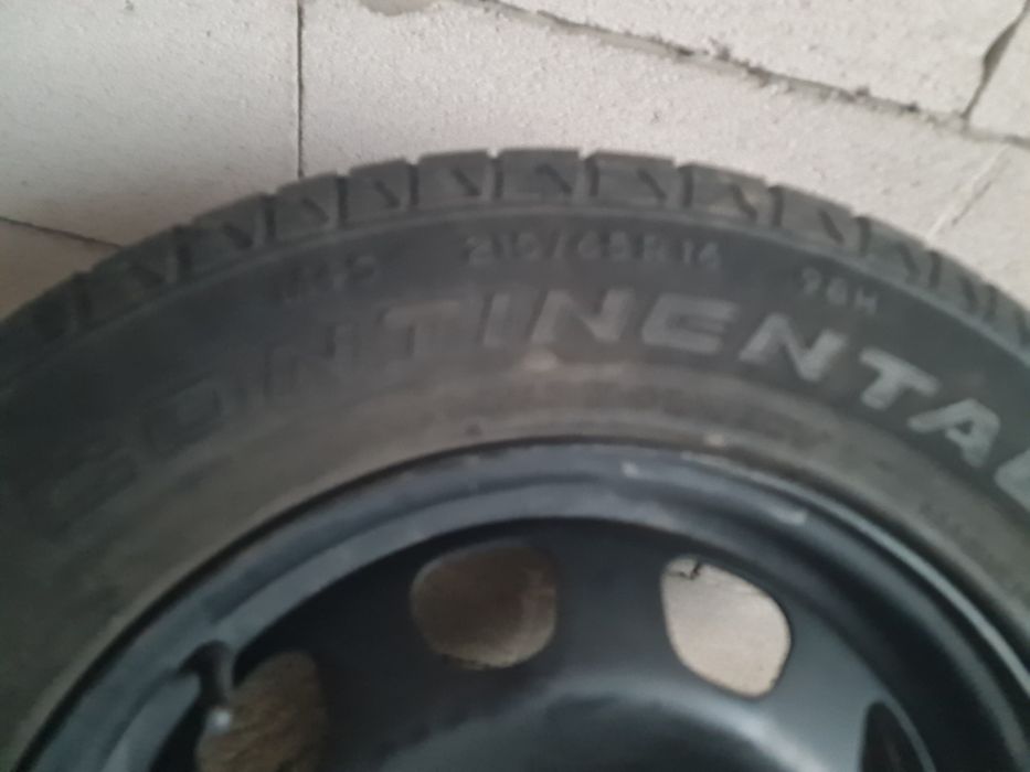 Anvelopă Continental 215/65 R16 cu jantă –  nouă, DOT 2023