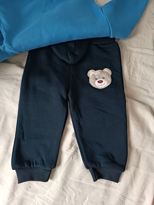 Costum bebe  nou cu eticheta  măr 86