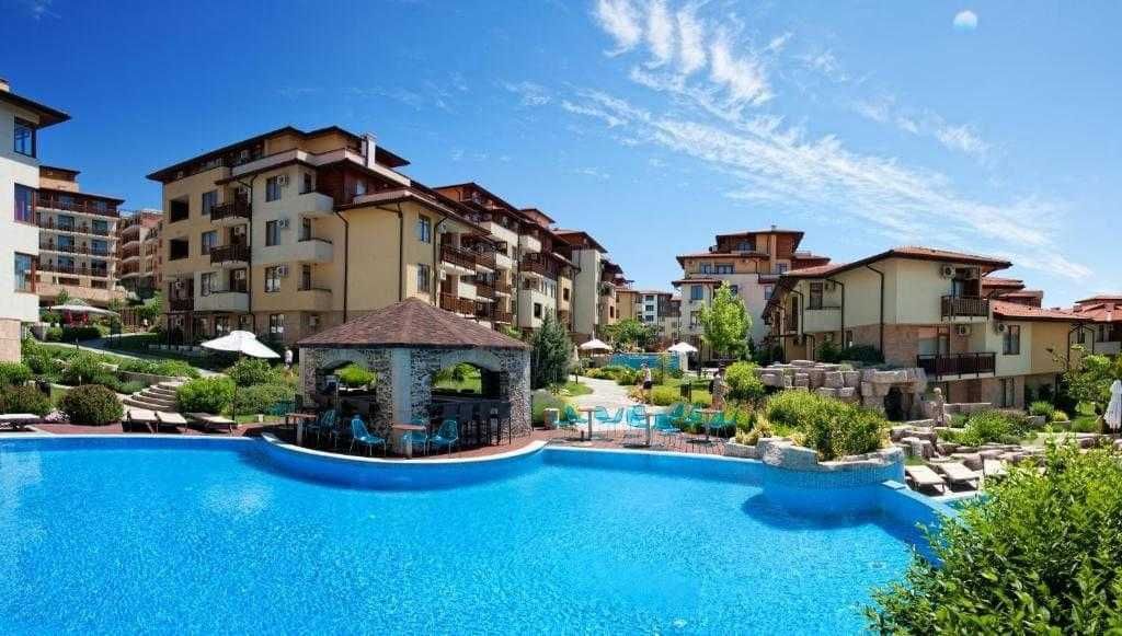 Продава се Тристаен апартамент в Свети Влас - 129 кв.м за 1047 €/кв.м - Снимка #18