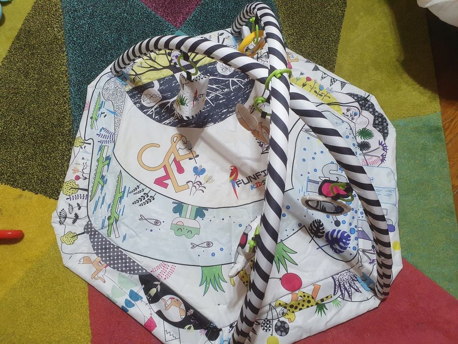 Centru de activitati bebe