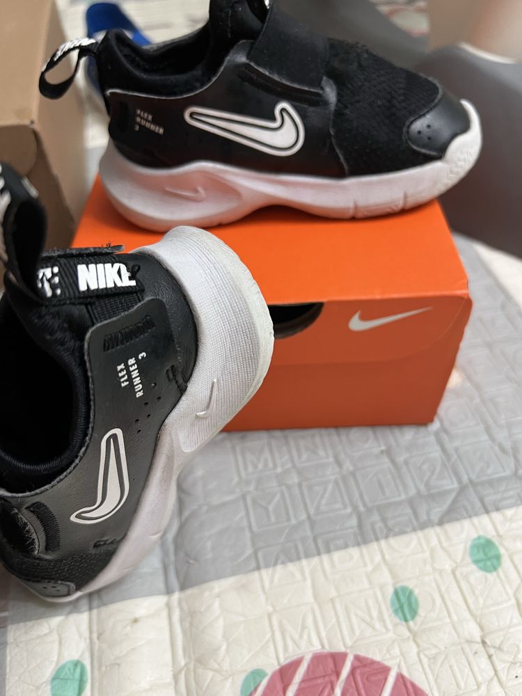 Детски маратонки NIKE