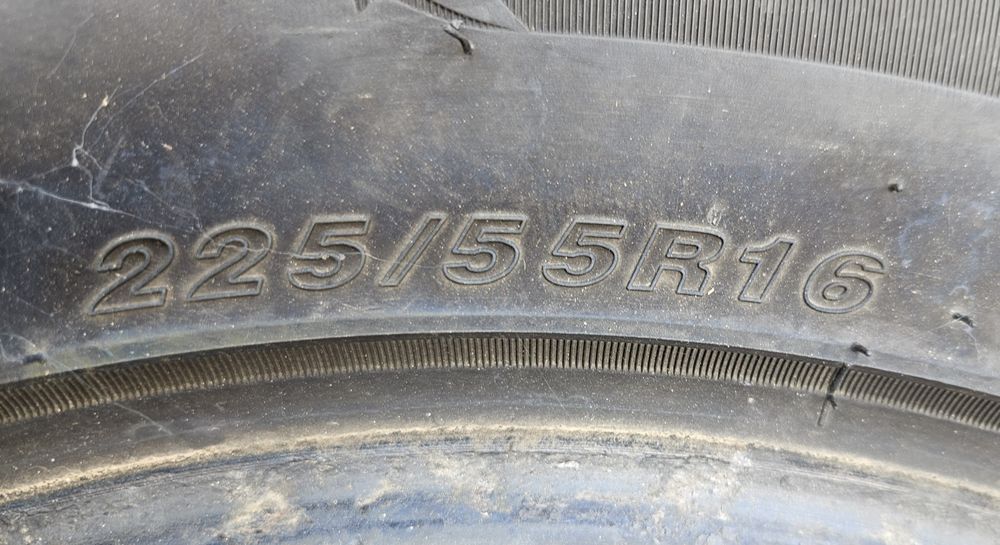 Cauciucuri de Iarna M/S 225 55 16