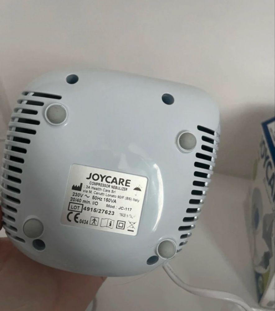 Aparat aerosol adulti si copii